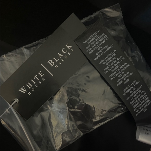 White House Black Market bustier w/removable straps. NWT $98 - Picture 2 of 5